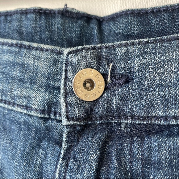 &Denim by H&M Skinny Regular Waist Dark Wash Lightly Distressed Stretch Jeans 18 - Picture 4 of 16